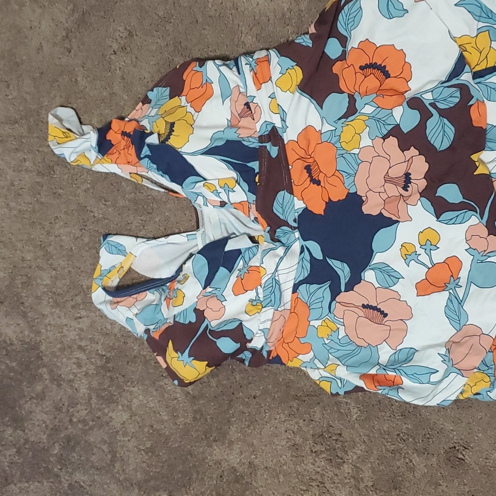 Bathing suit